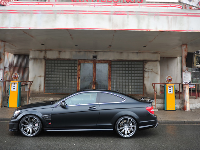 Brabus Bullit (W204) фото