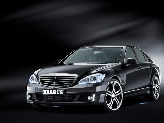 Brabus SV12 R фото