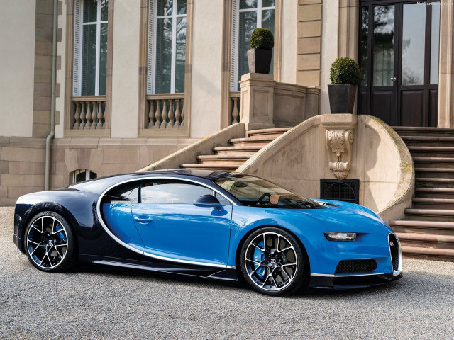 Bugatti Chiron фото