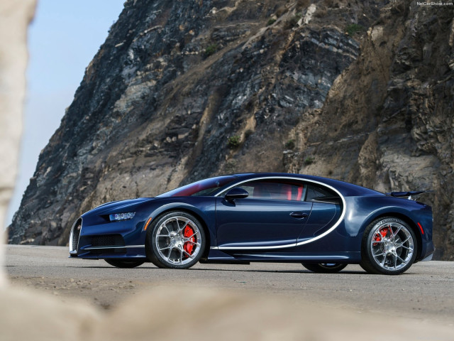 Bugatti Chiron фото