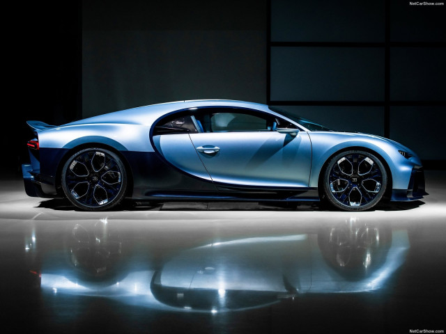 Bugatti Chiron фото