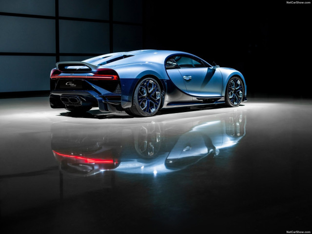 Bugatti Chiron фото