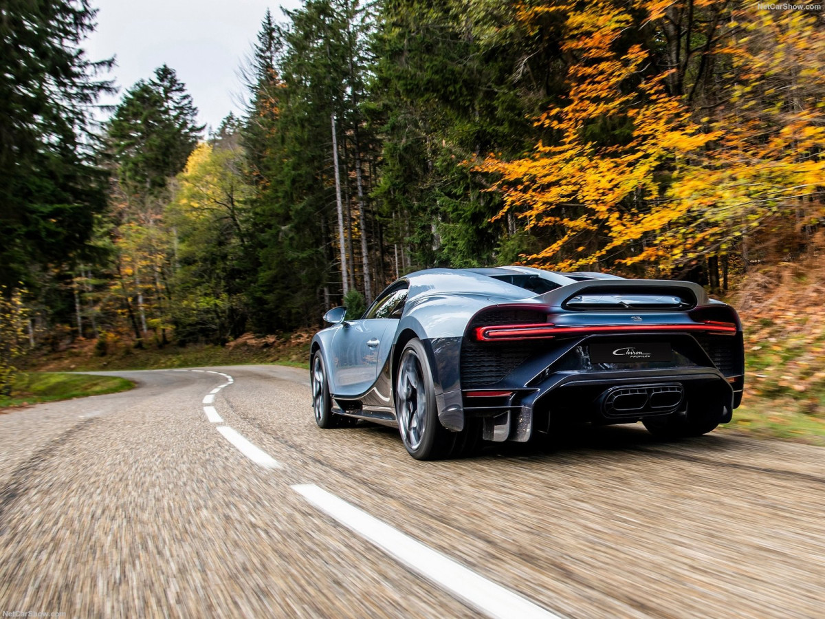 Bugatti Chiron фото 210174