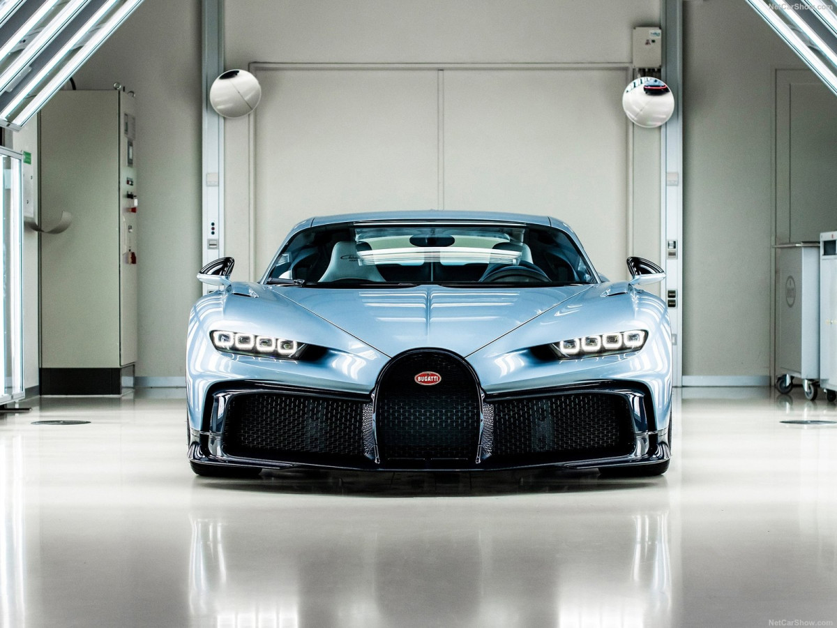 Bugatti Chiron фото 210175