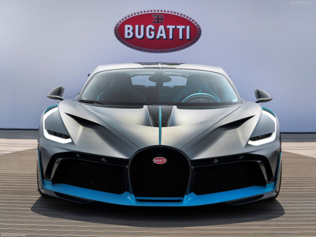 Bugatti Divo фото