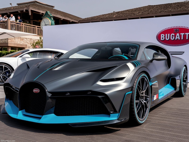 Bugatti Divo фото