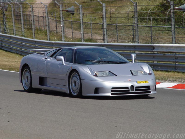 Bugatti EB 110 фото