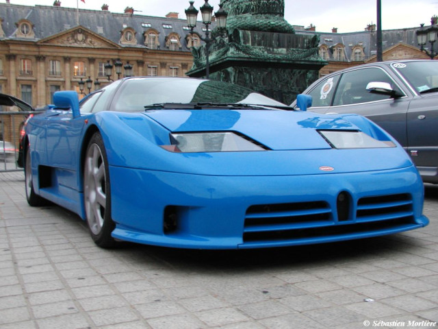 Bugatti EB 110 фото