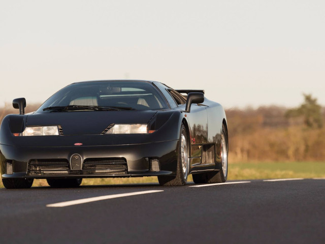 Bugatti EB 110 фото