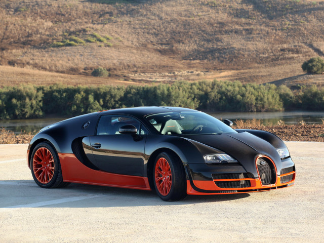 Bugatti Veyron фото