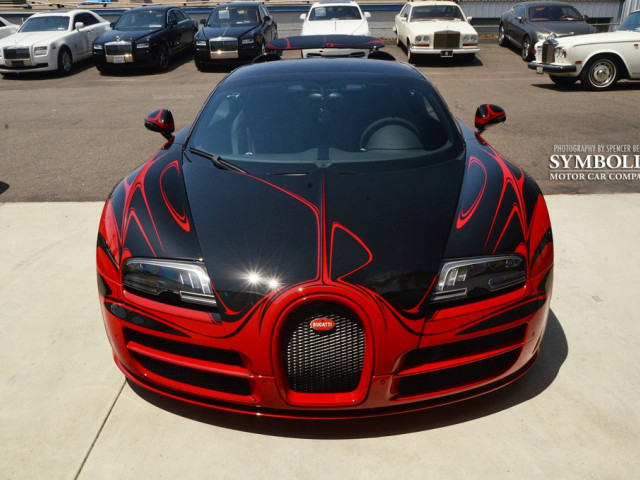 Bugatti Veyron фото