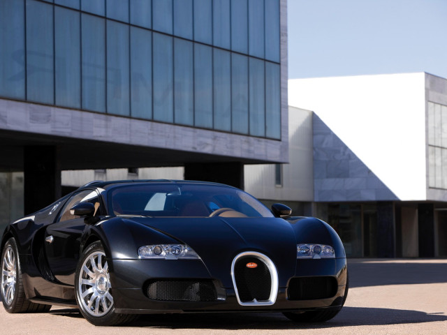 Bugatti Veyron фото