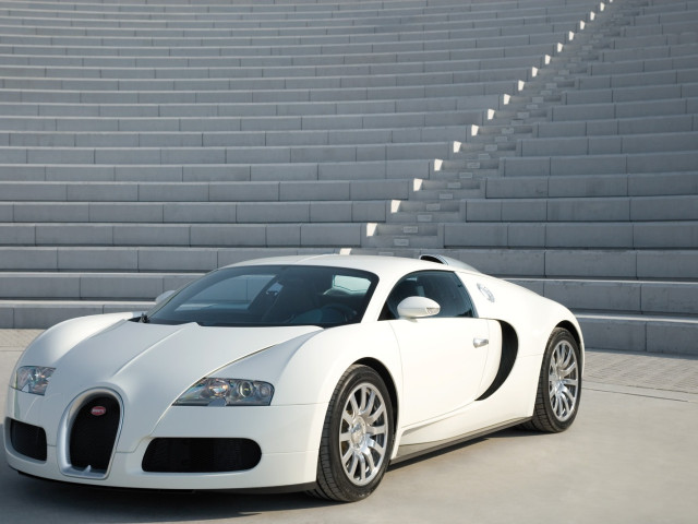 Bugatti Veyron фото