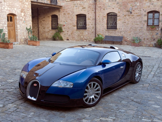 Bugatti Veyron фото