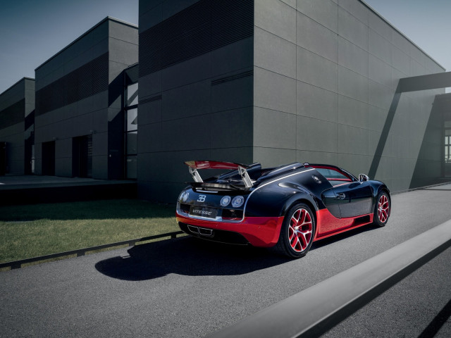 Bugatti Veyron фото