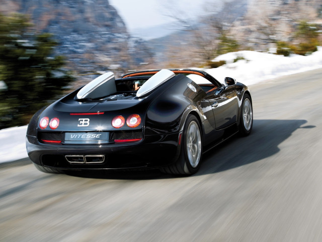 Bugatti Veyron фото