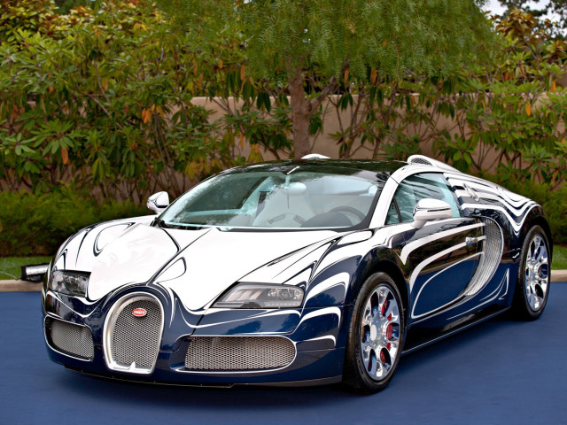 Bugatti Veyron фото