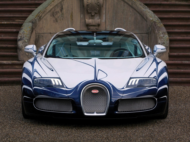 Bugatti Veyron фото