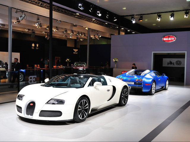 Bugatti Veyron фото