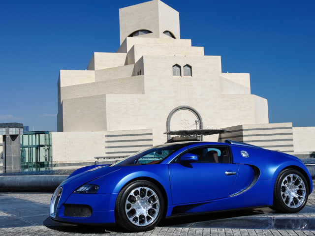 Bugatti Veyron фото