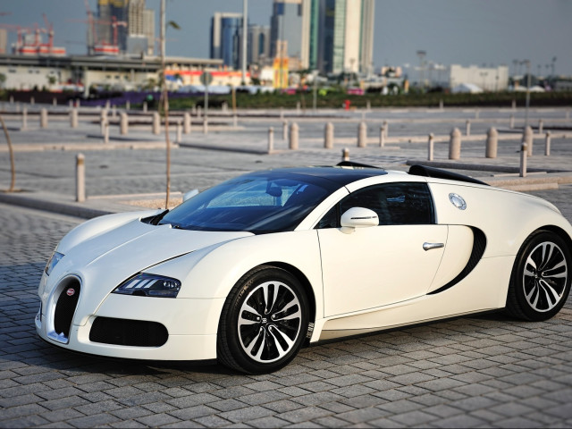 Bugatti Veyron фото