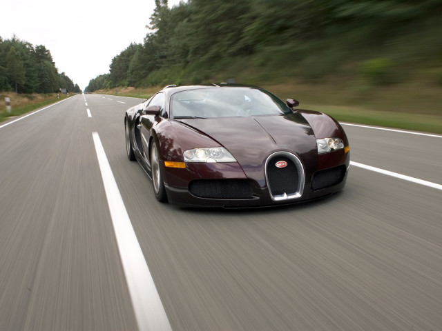 Bugatti Veyron фото