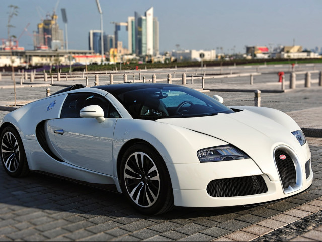 Bugatti Veyron фото