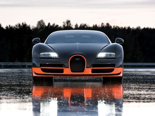 Bugatti Veyron фото