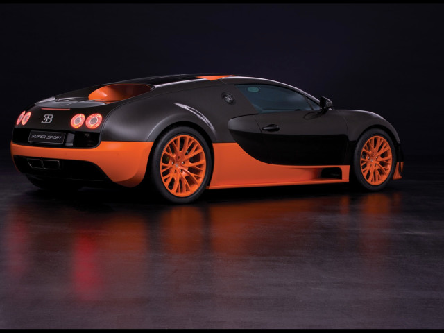 Bugatti Veyron фото