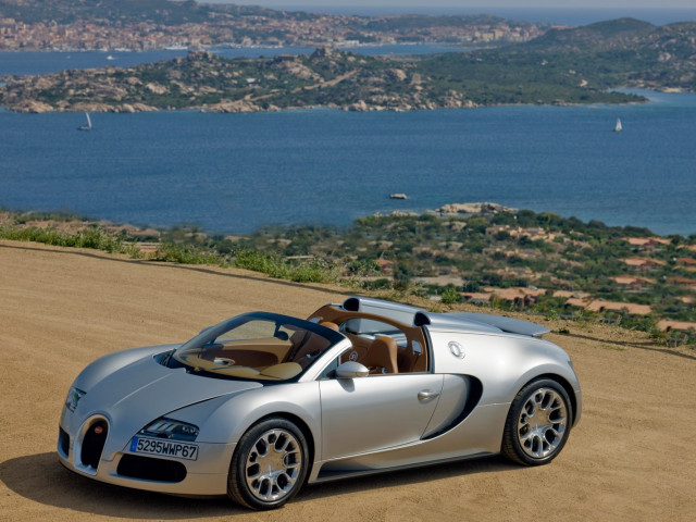 Bugatti Veyron фото