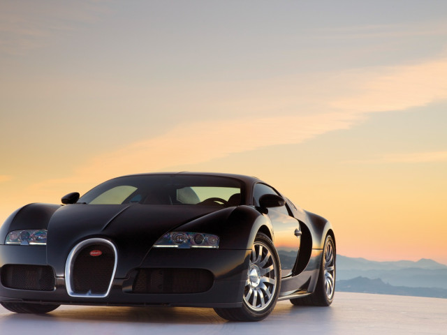 Bugatti Veyron фото