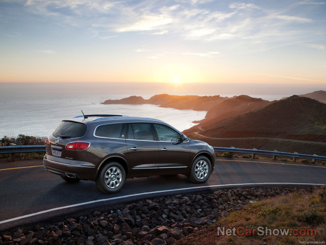 Buick Enclave фото