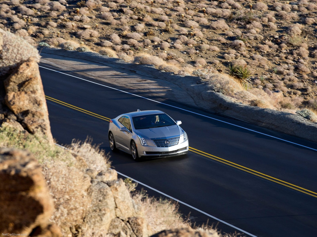 Cadillac ELR фото 156707