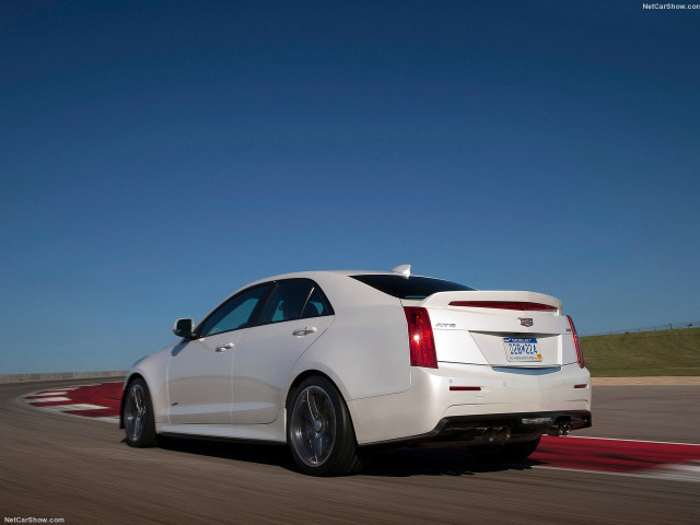 Cadillac ATS-V Sedan фото