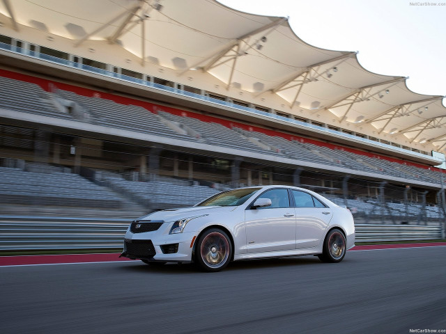 Cadillac ATS-V Sedan фото