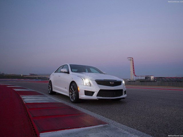 Cadillac ATS-V Sedan фото