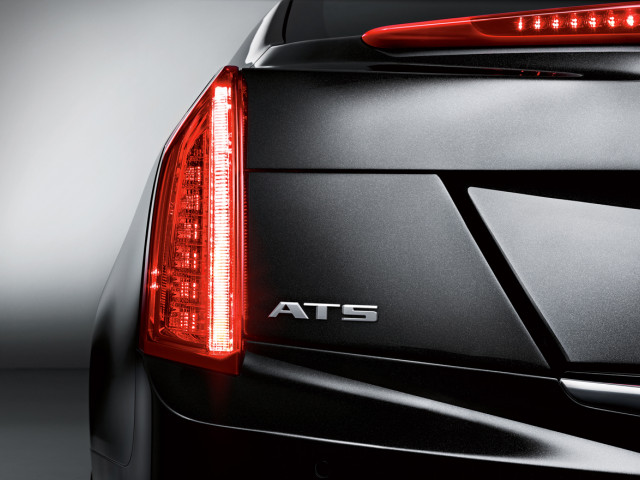 Cadillac ATS фото