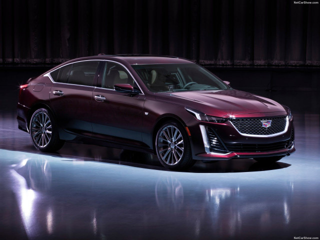 Cadillac CT5 фото