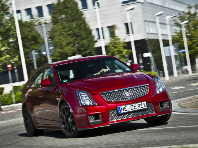 Cadillac CTS Sport Wagon фото