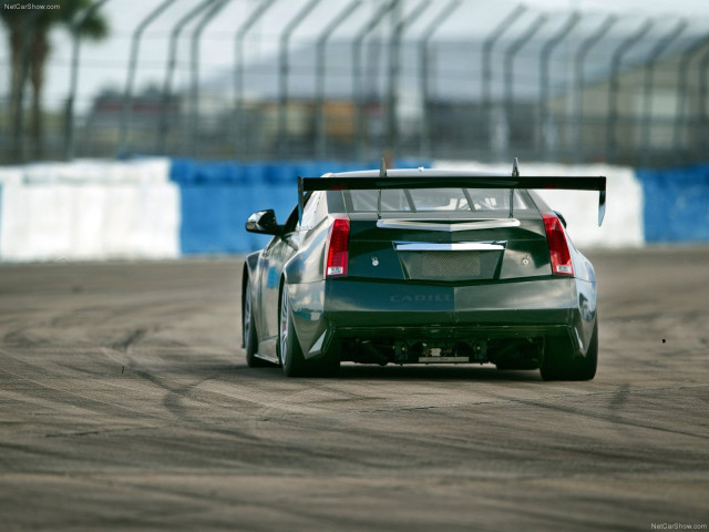 Cadillac CTS-V Coupe Race Car фото