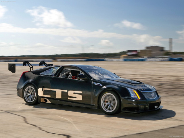 Cadillac CTS-V Coupe Race Car фото