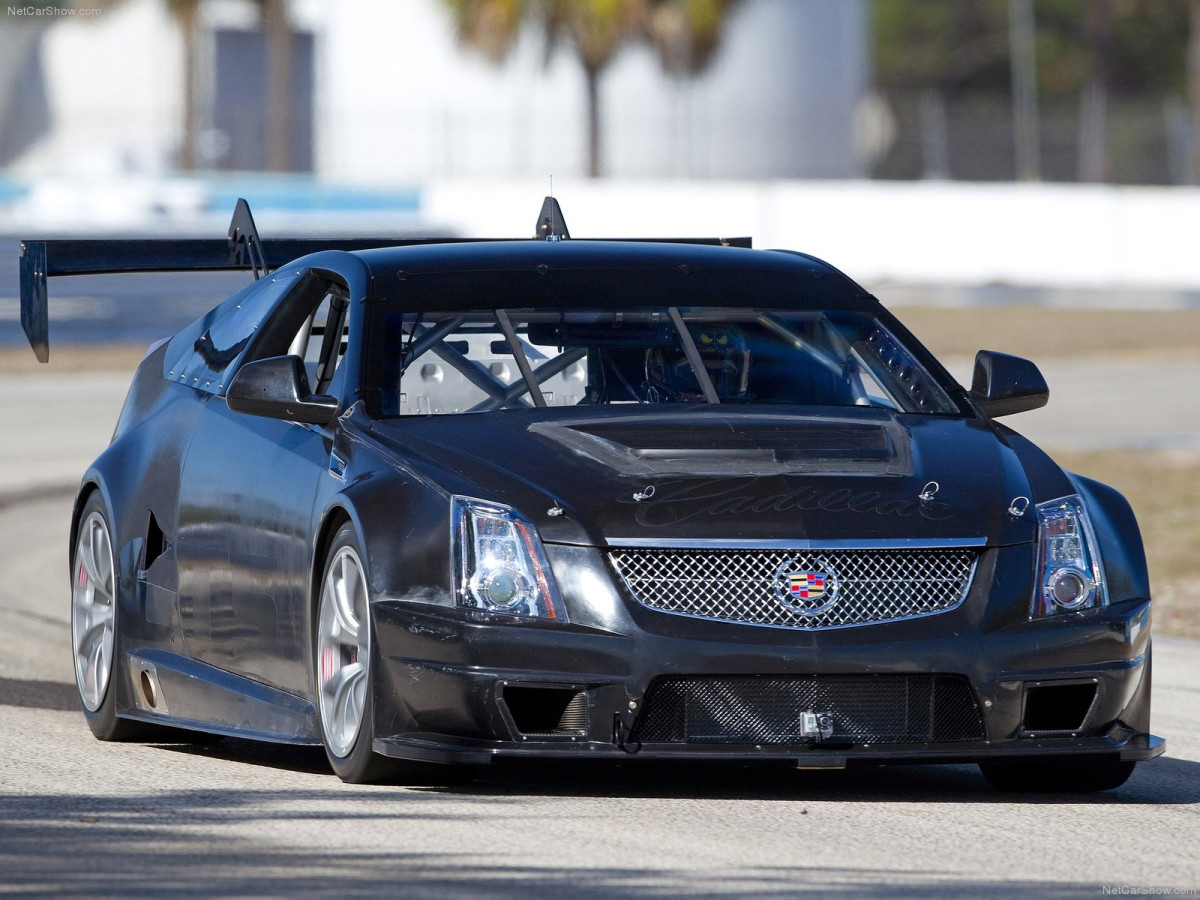 Cadillac CTS-V Coupe Race Car фото 117917