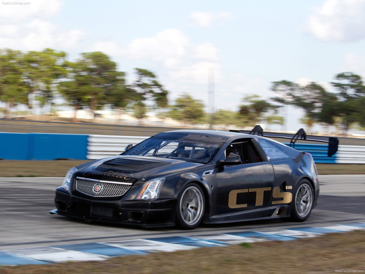 Cadillac CTS-V Coupe Race Car фото 117918