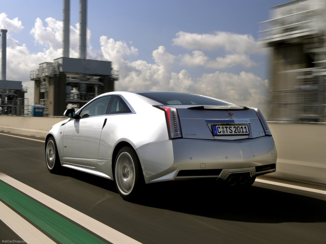 Cadillac CTS-V Coupe фото