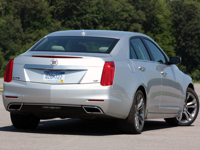 Cadillac CTS-V фото