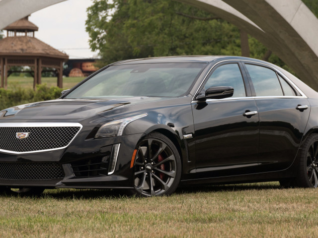 Cadillac CTS-V фото