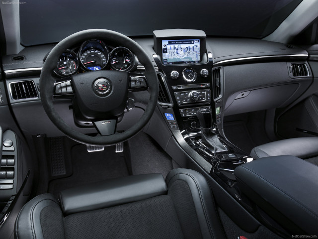 Cadillac CTS-V фото