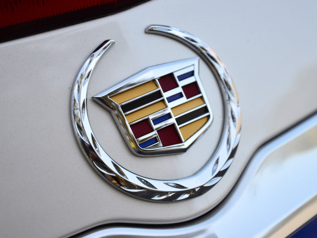 Cadillac CTS фото