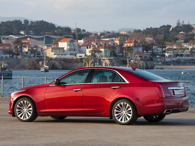 Cadillac CTS фото