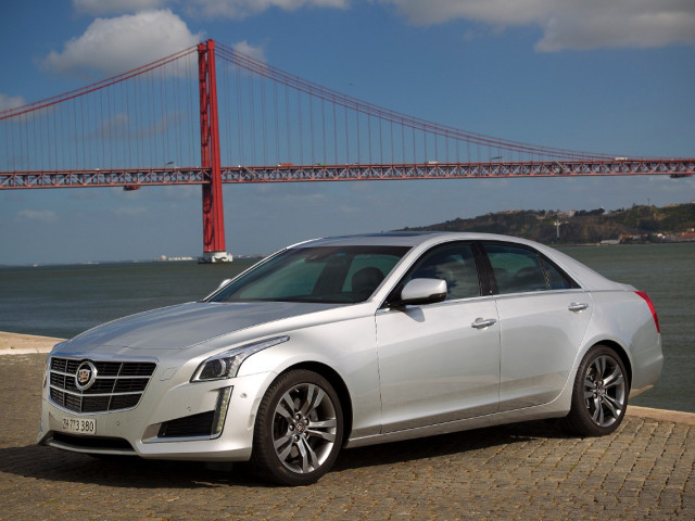 Cadillac CTS фото